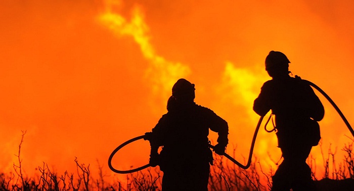 Huge explosion occurs at chemical plant in Spanish Valencia